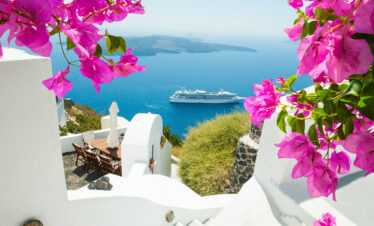 Explore the Greek Islands – Athens Mykonos Santorini
