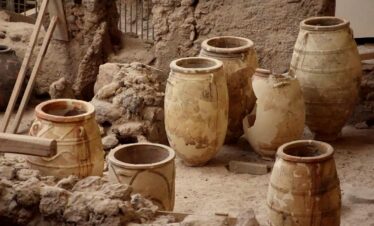 Santorini Island Tour with Akrotiri Excavations & Wine Tasting
