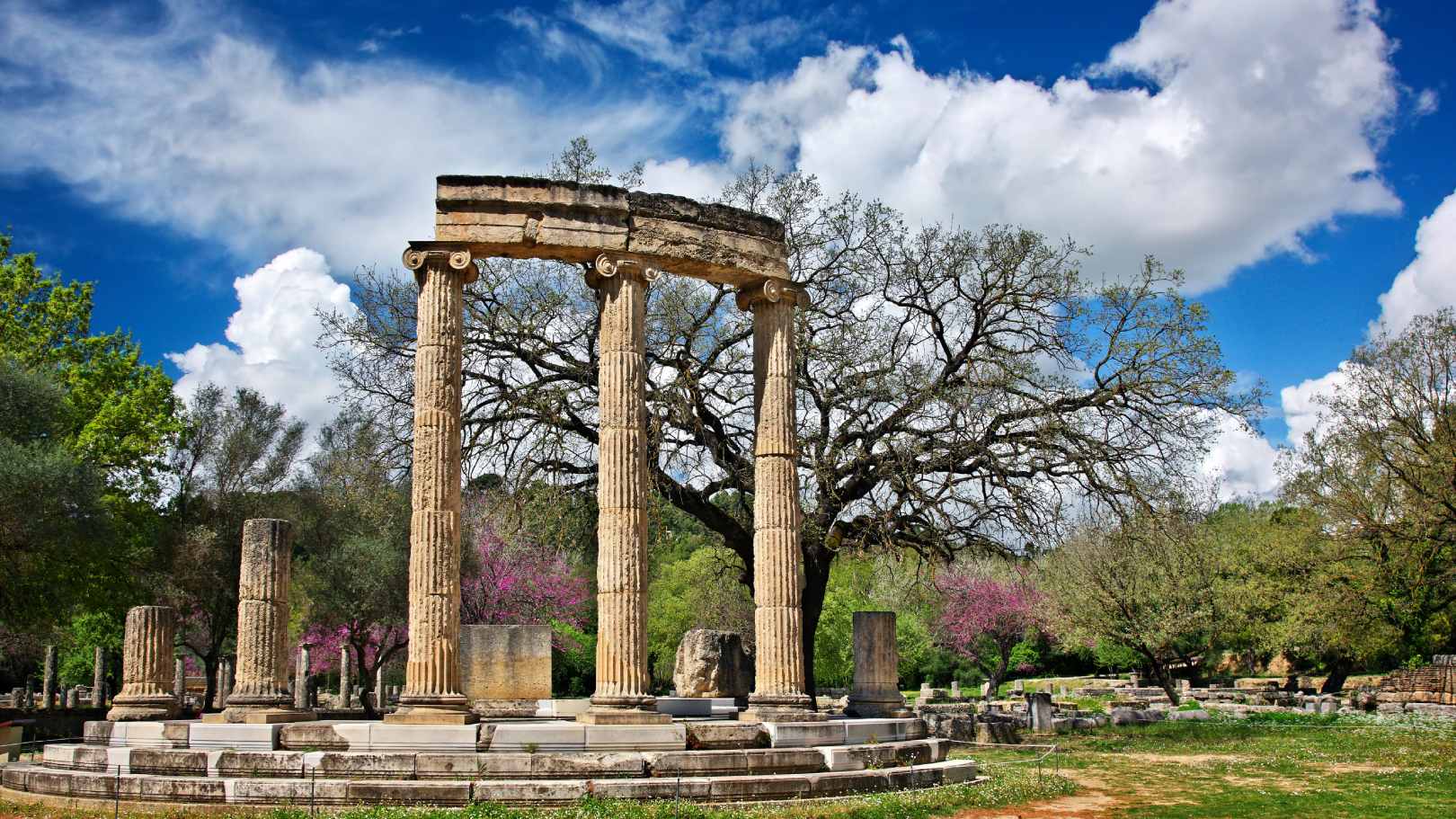 ANCIENT OLYMPIA
